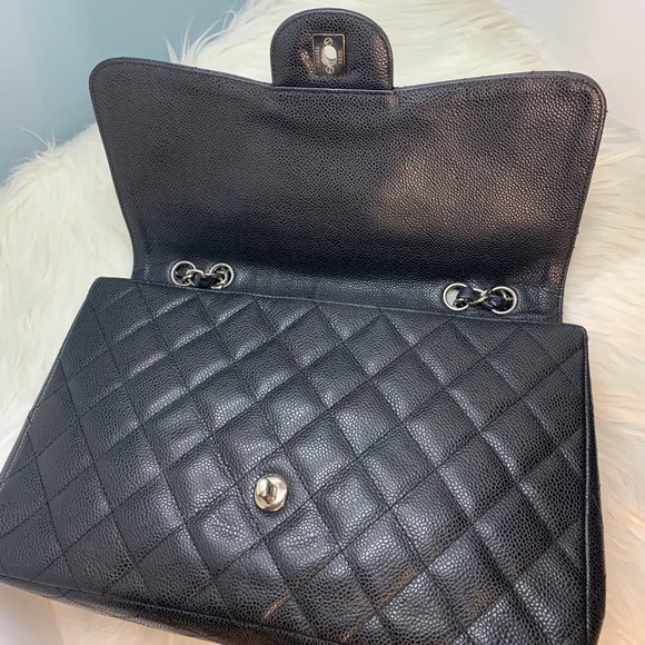 —sold on instagram- Chanel maxi single flap caviar - Picture 4 of 13